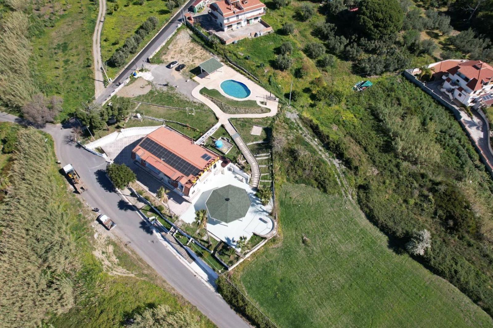 La Pagoda Gizzeria Εξωτερικό φωτογραφία